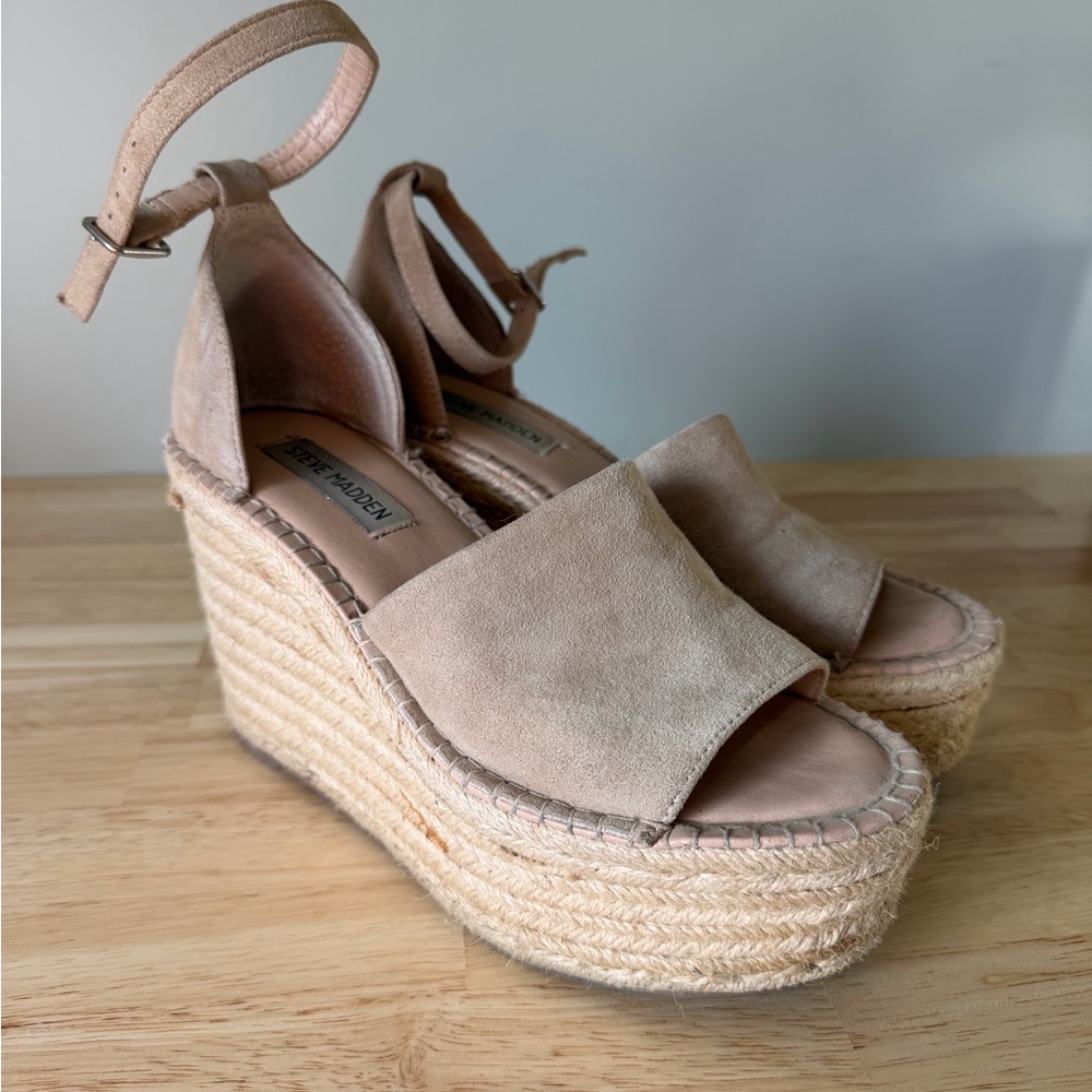 Steve Madden Beige Espadrille Wedges